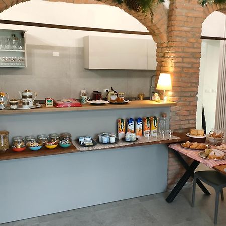 La Torre Di Longara Bed & Breakfast Калдерала ди Рено Екстериор снимка